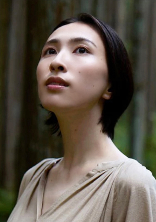 桜子：
(株)BASE-C「REGRASS」